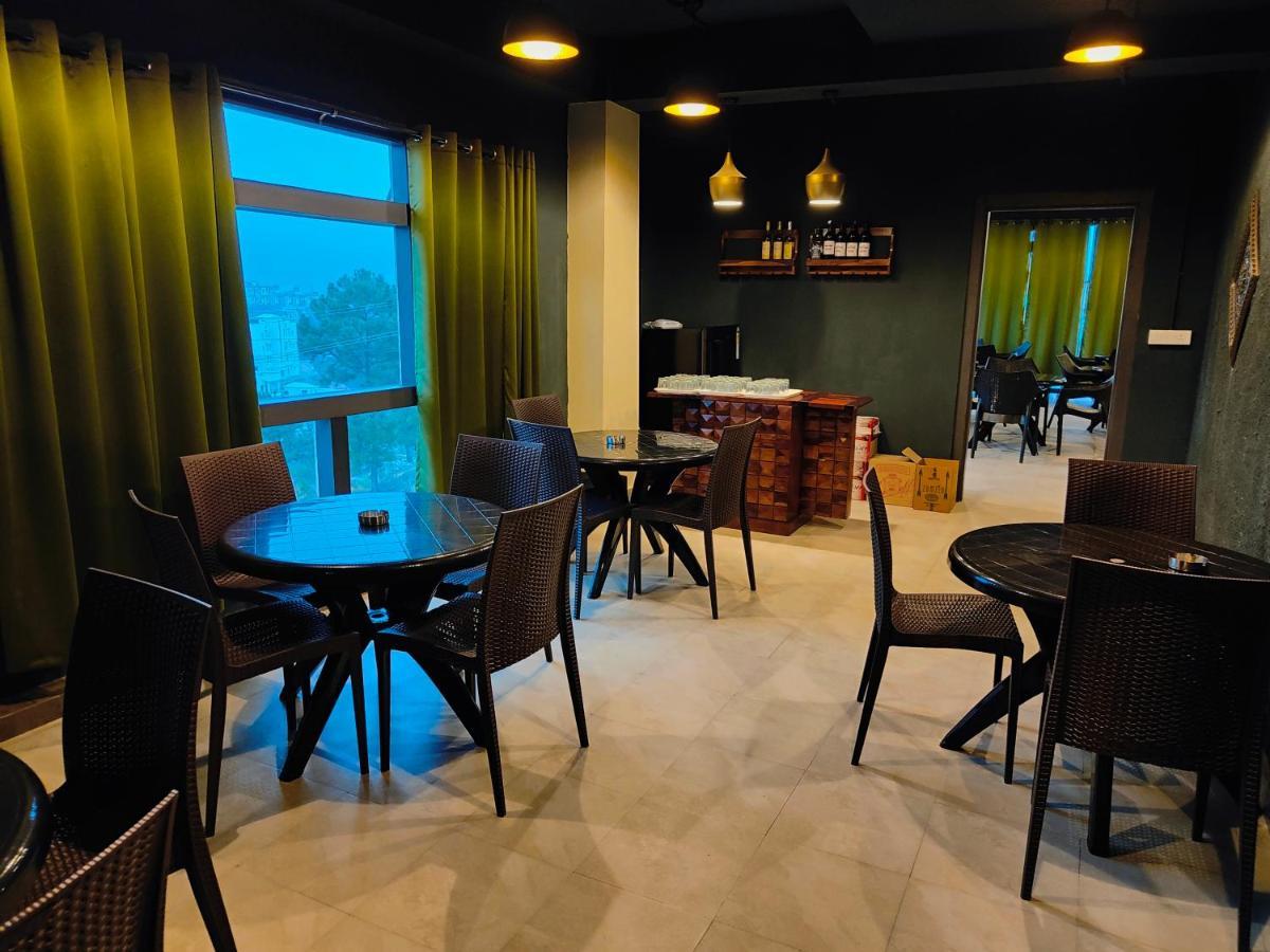 Hotel Acropolis 西隆 外观 照片