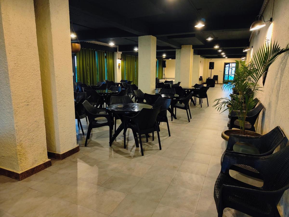 Hotel Acropolis 西隆 外观 照片