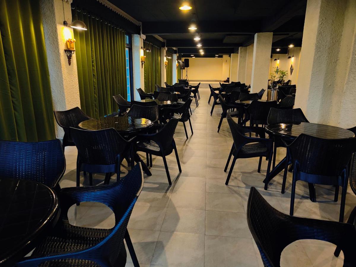 Hotel Acropolis 西隆 外观 照片