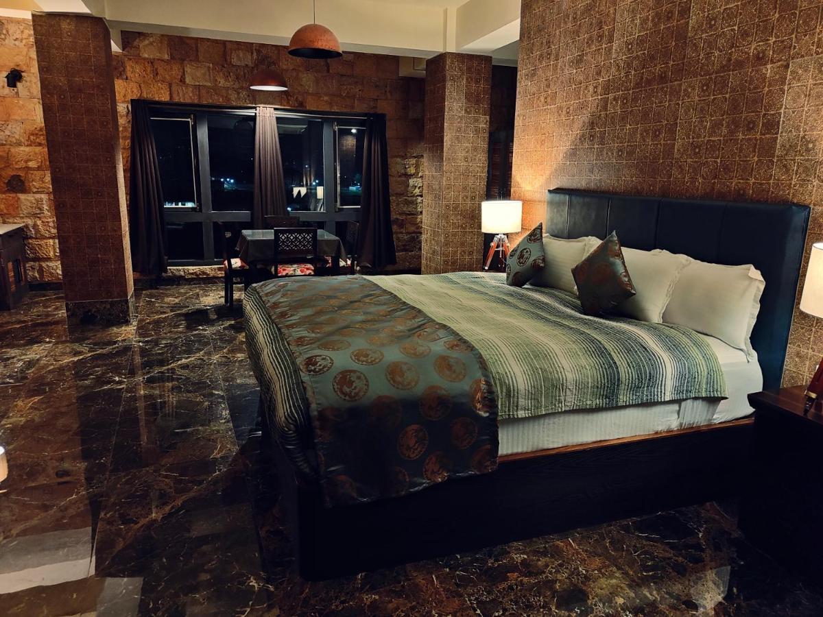Hotel Acropolis 西隆 外观 照片